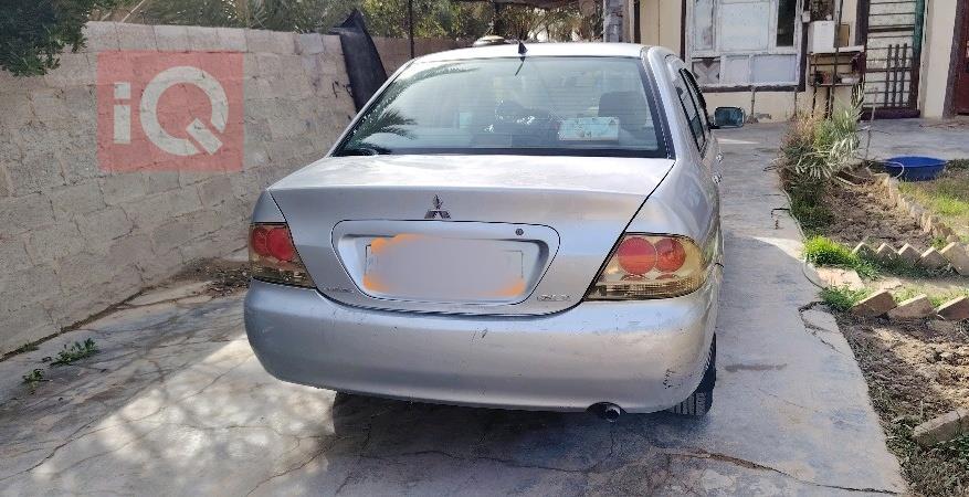 ميتسوبيشي لانسر